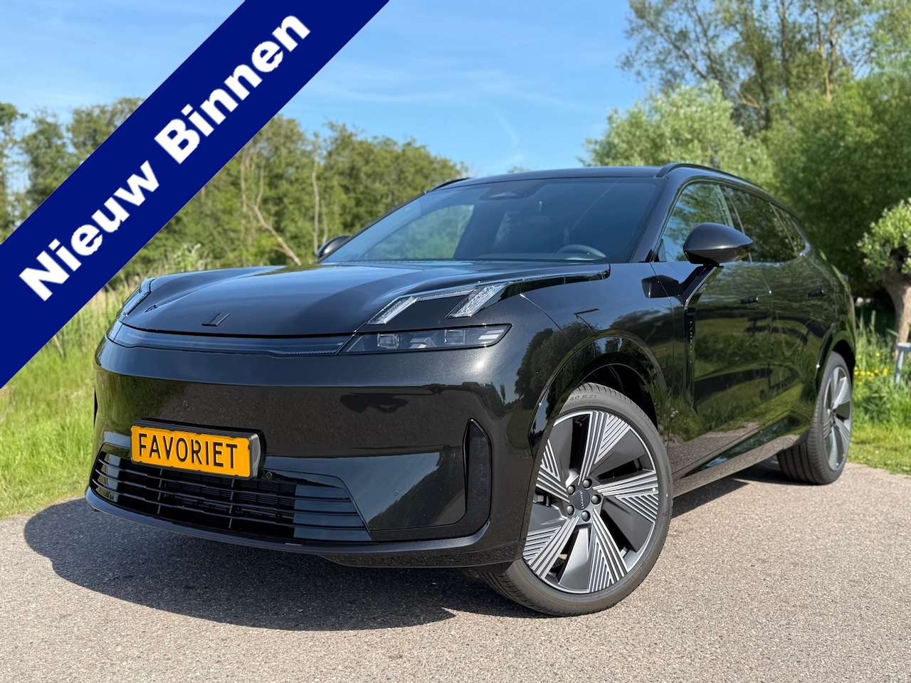 Lynk & Co 08 - 1.5 PHEV More Edition / BTW Auto / Automaat / 360° Camera / Apple Carplay / Massage / Harm - AutoWereld.nl