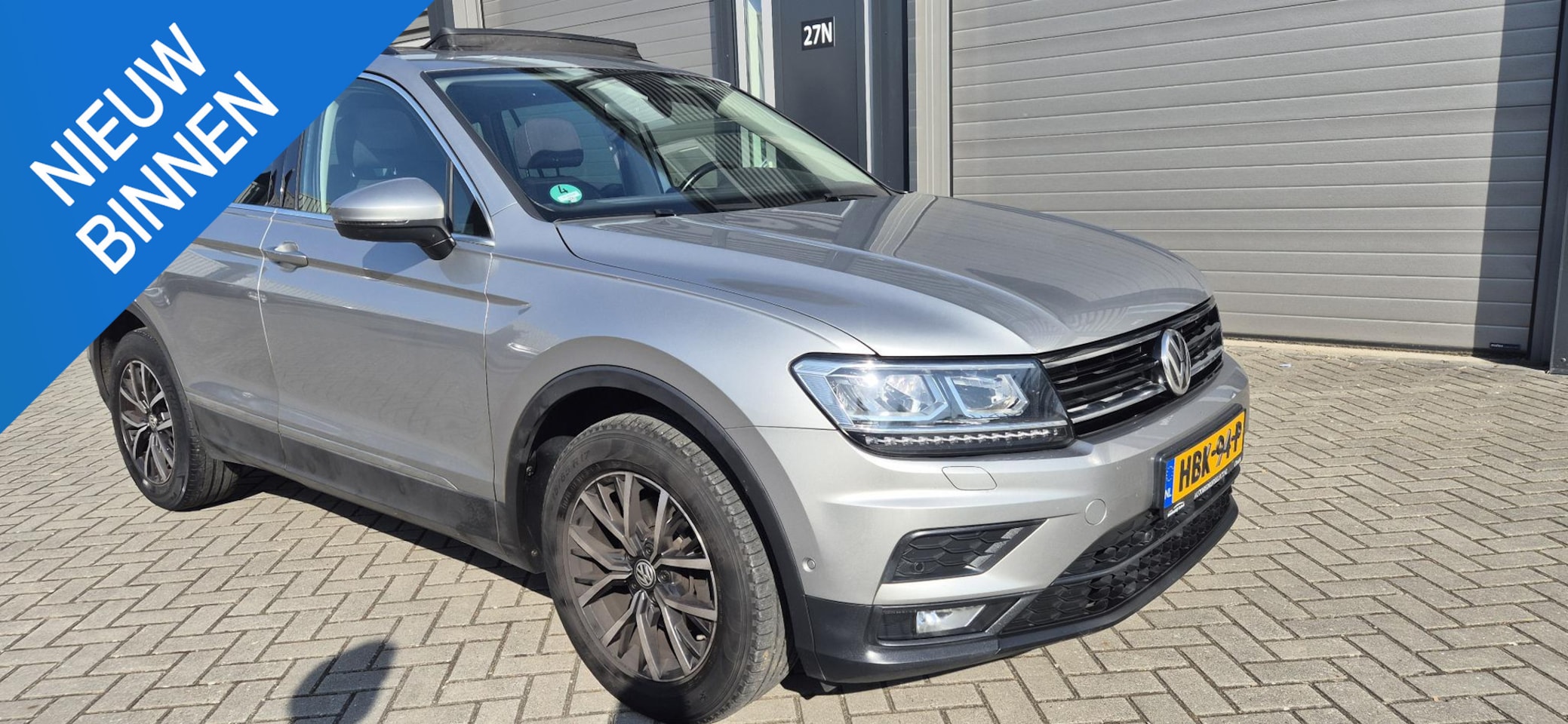 Volkswagen Tiguan - 1.5 TSI ACT Comfortline Business Automaat | Panorama | Navi | Bluetooth | Van een particul - AutoWereld.nl