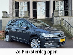 Volkswagen Touran - 1.5 TSI Comfortline Dsg Navi Camera Climate Cruise Ctr Pdc Lmv