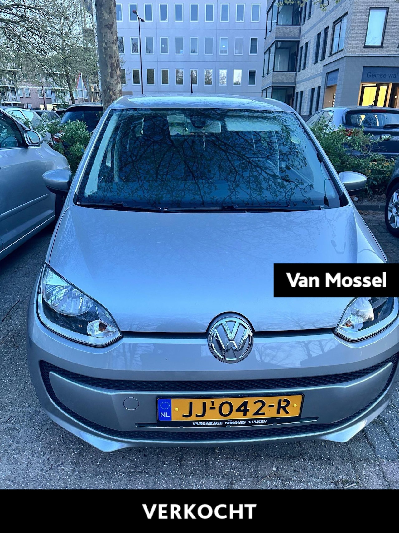 Volkswagen Up! - 1.0 move up! BlueMotion 60 PK| Automaat | Origineel Nederlands | Navigatie | Cruise Contro - AutoWereld.nl