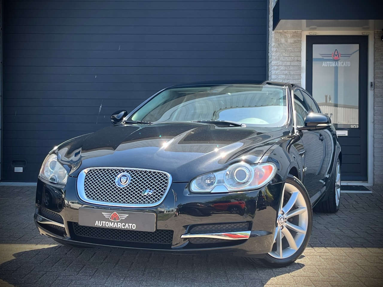 Jaguar XF Portfolio - 3.0 V6 | Xenon | Leder | Navi | Clima | Cruise | 19 Inch | PDC | YoungTimer | Onderhoudshi - AutoWereld.nl