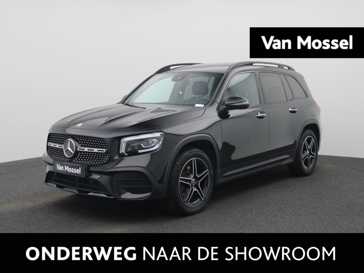 Mercedes-Benz GLB - 200 4MATIC AMG Line | PANORAMADAK | ACHTERUITRIJCAMERA | SFEERVERLICHTING | MEMORY | STOEL - AutoWereld.nl