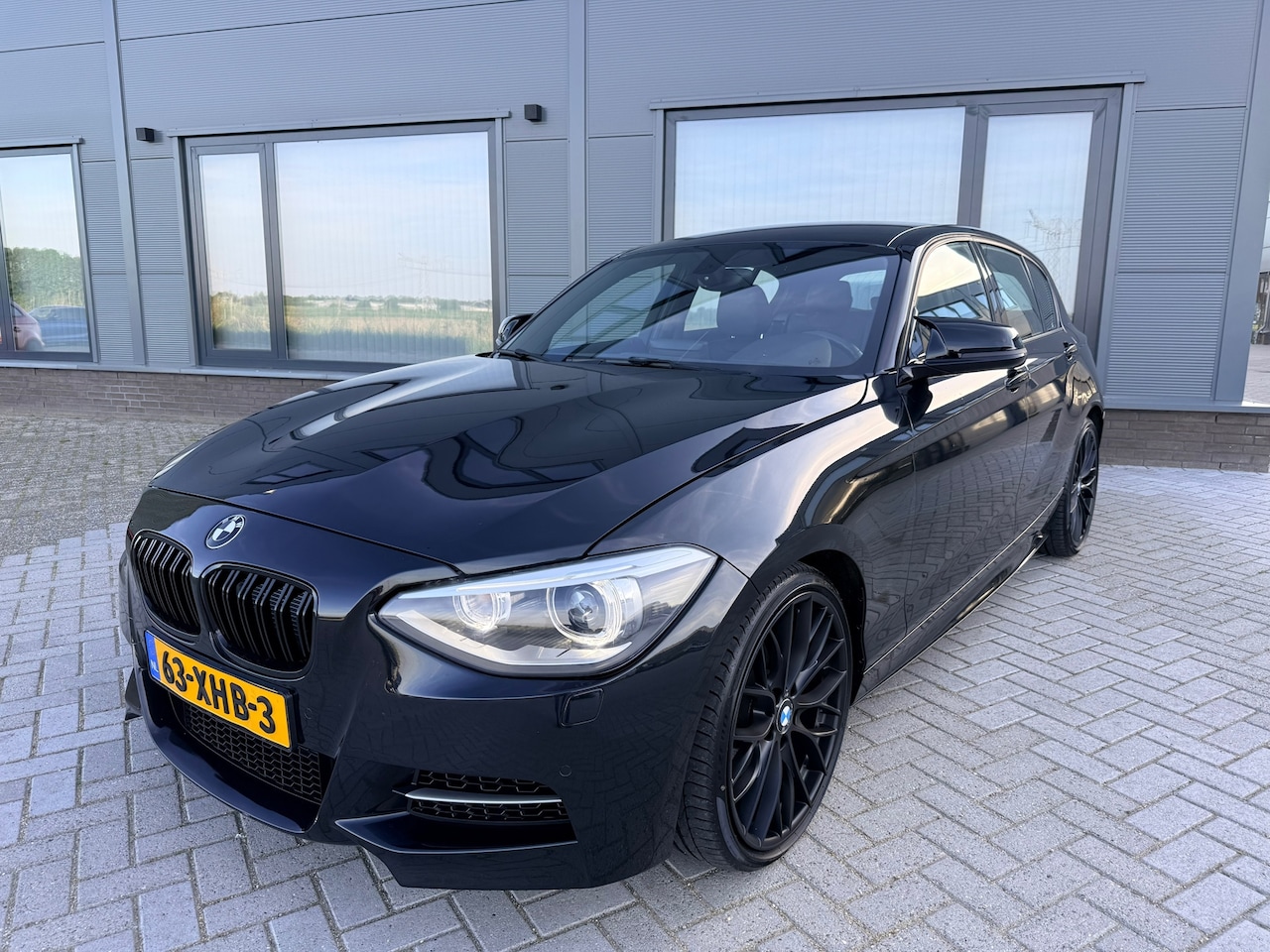 BMW 1-serie - 125i|M-sport|Automaat|Org NL|19inch|Performance|Xenon|Nav|NAP| - AutoWereld.nl