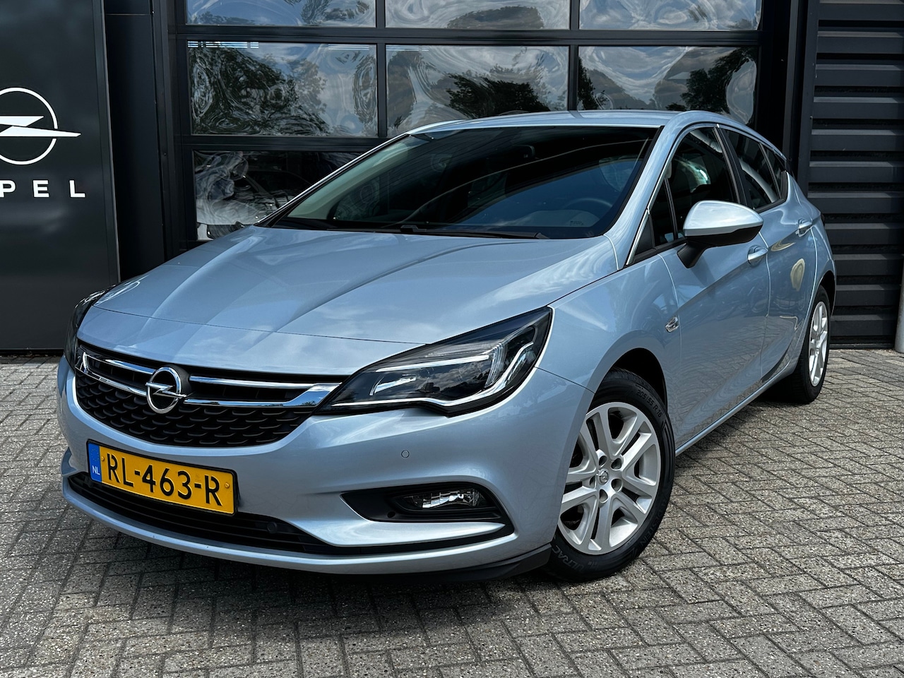 Opel Astra - 1.0 105 PK Online Edition+ |AGR COMFORTSTOELEN| NAVIGATIE + APPLE CARPLAY/ANDROID AUTO| CA - AutoWereld.nl