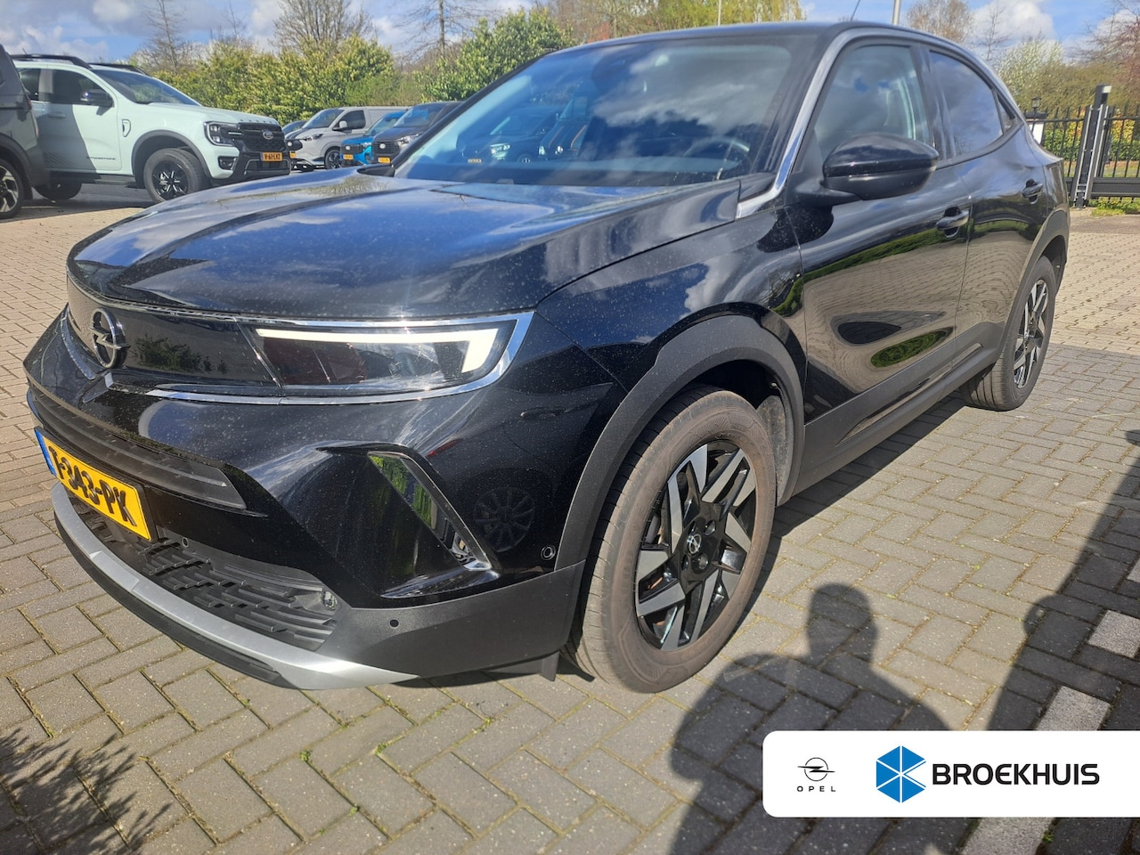 Opel Mokka-e - Edition 50-kWh 11kw bl. Stuurwiel verwarmd | oorstoelen verwarmd | Achteruitrijcamera | - AutoWereld.nl