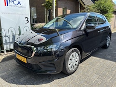 Skoda Fabia - 1.0 TSI Automaat Ambition Business Automaat Automaat/Nieuw model/Trekhaak/Airco-Ecc/Navi