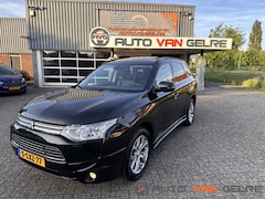 Mitsubishi Outlander - 2.0 PHEV Leder Panodak Xenon NL Auto NAP Luxe Uitv