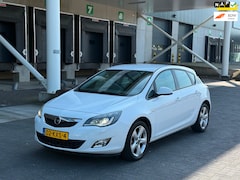 Opel Astra - 1.4 Turbo Edition AIRCO/XENON/CRUISE NETTE STAAT