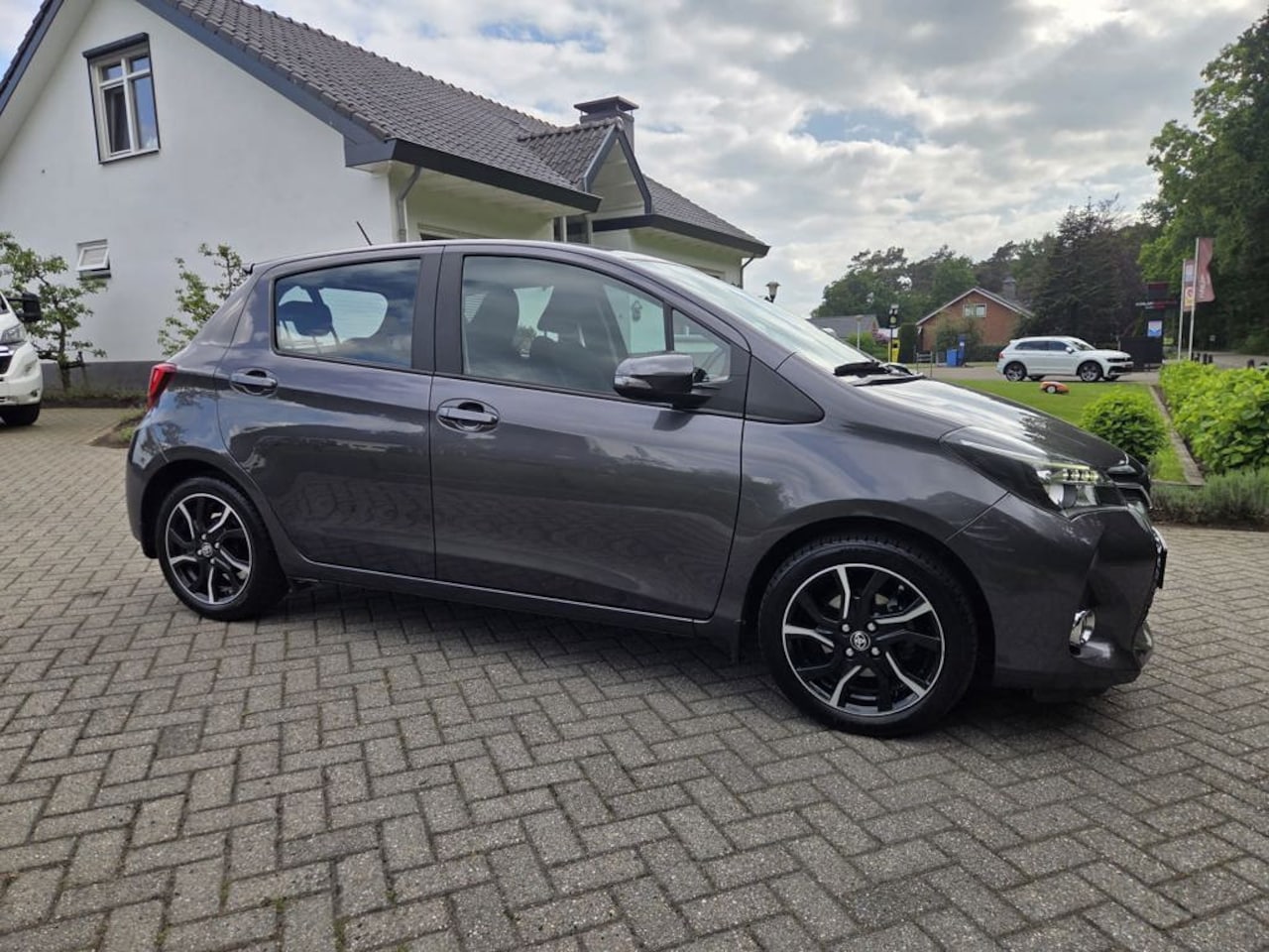 Toyota Yaris - 1.3 VVT-i Dynamic 1.3 VVT-i Dynamic - AutoWereld.nl