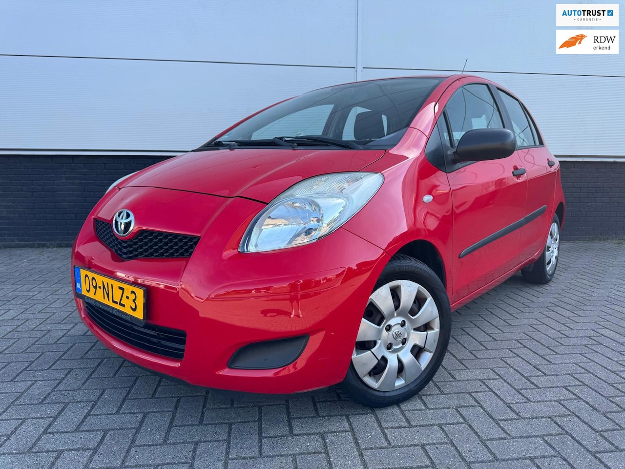 Toyota Yaris - 1.3 VVTi 6-versnel. Comfort - Eco-Mode 5drs Airco - aux - NAP - 1e eigenaar - goed onderho - AutoWereld.nl