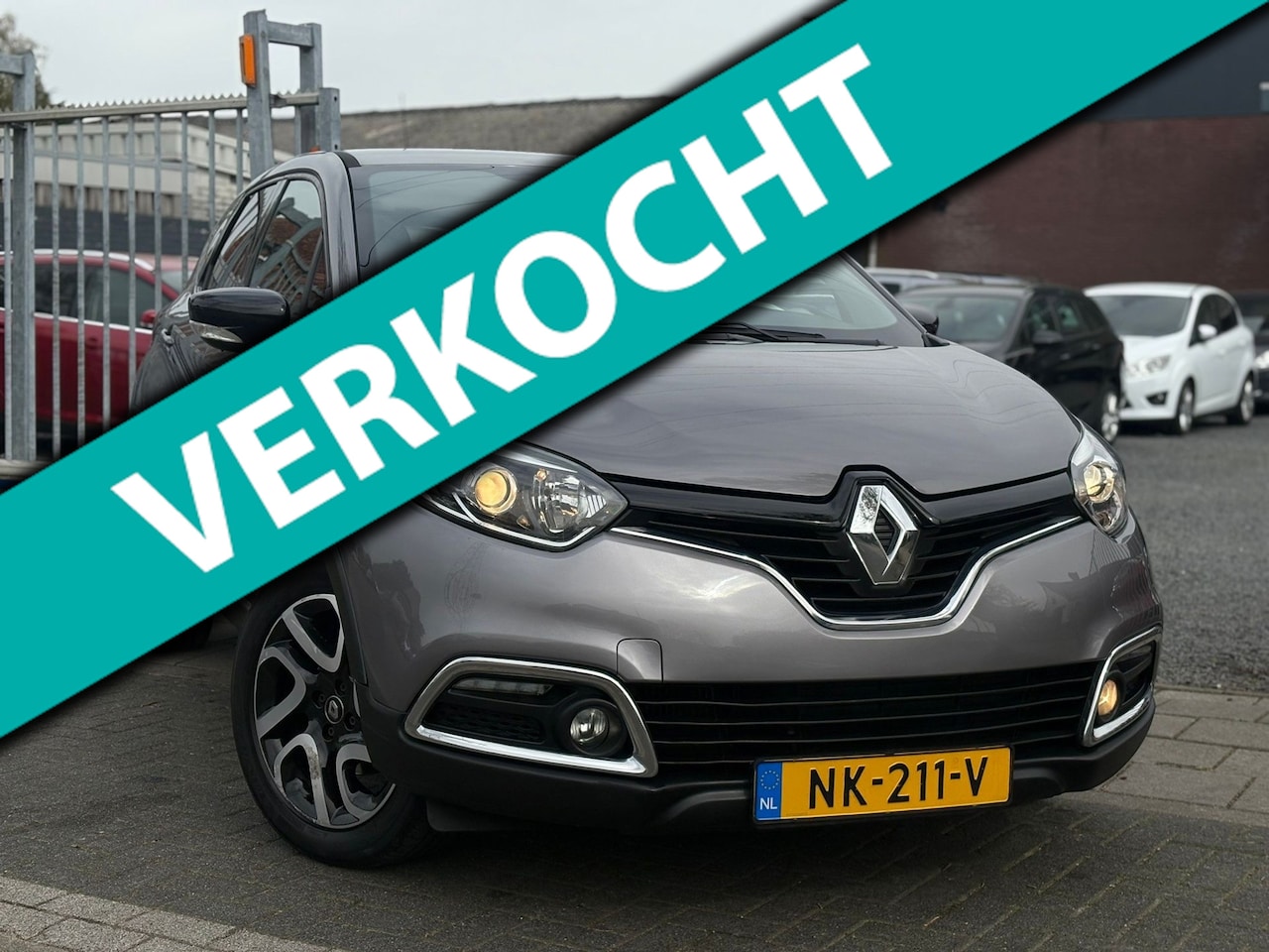 Renault Captur - 1.2 TCe Dynamique | Dealer onderhouden | Navigatie | A.Camera | 17” LMV | Keyless entry | - AutoWereld.nl