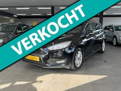 Ford Focus Wagon - 1.5 TDCI Titanium navigatie clima cruise controle lm-velgen elektrische pakket parkeersens
