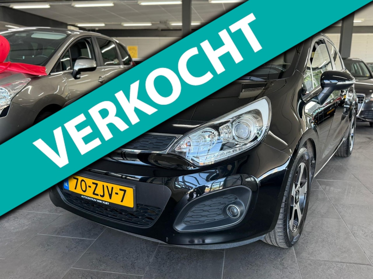 Kia Rio - 1.2 CVVT Design Edition airco cruise controle elektrische pakket parkeersensoren lm-velgen - AutoWereld.nl