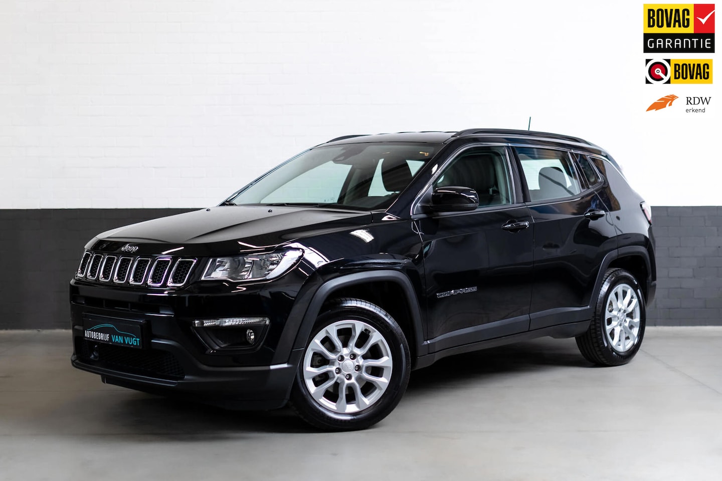 Jeep Compass - 1.3T Night Eagle Liberty Edition 1.3T Night Eagle Liberty Edition - AutoWereld.nl