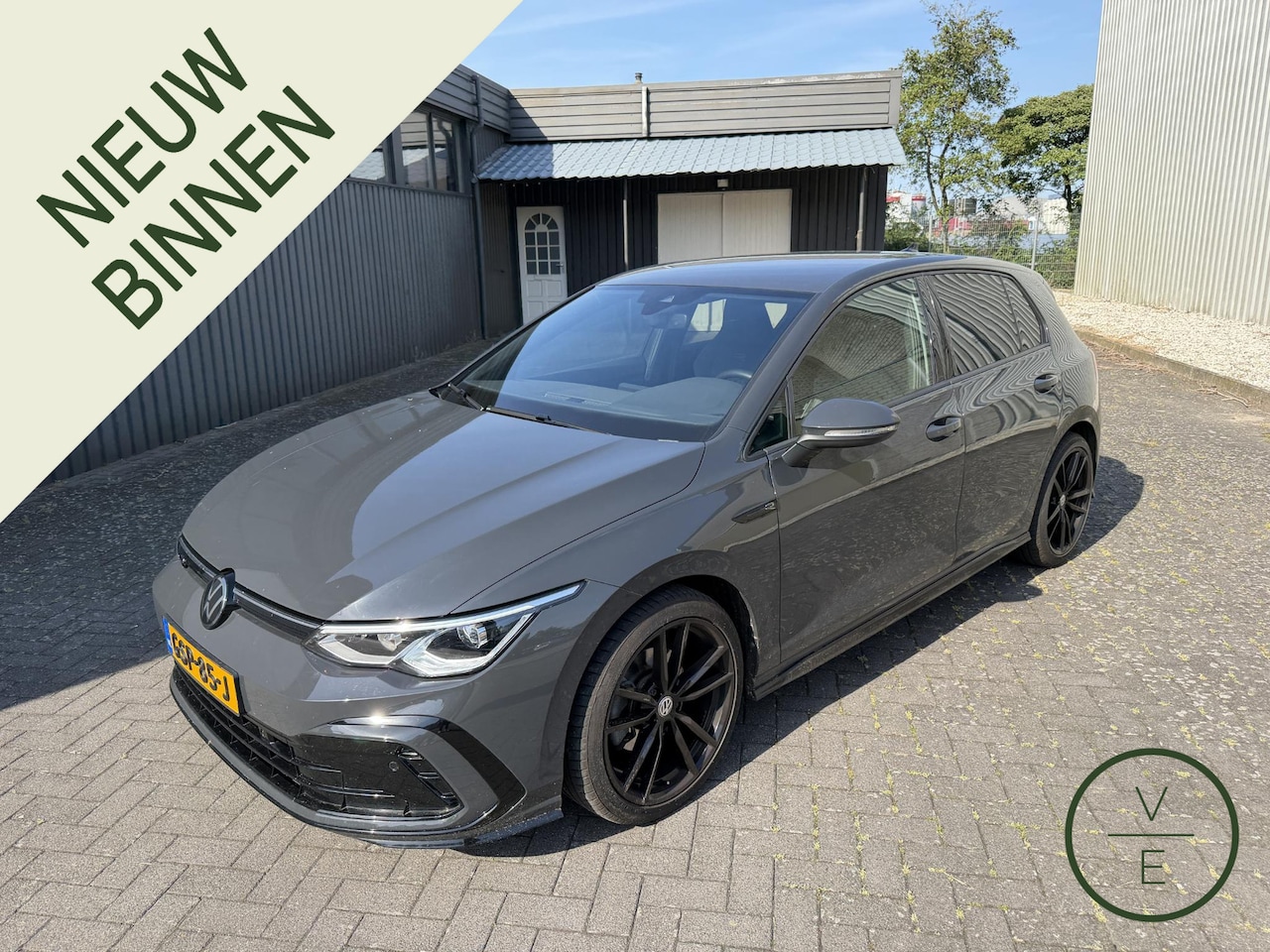 Volkswagen Golf - 1.5 eTSI R-Line | Camera | Adaptive | - AutoWereld.nl