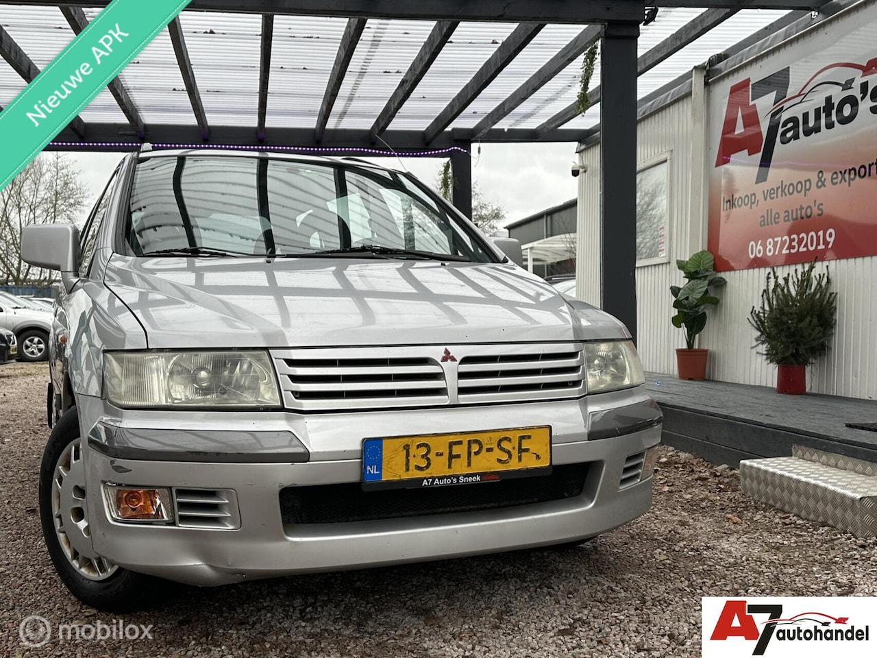 Mitsubishi Space Wagon - 2.4 GDI GLXi 7p. Nieuwe APK Automaat - AutoWereld.nl