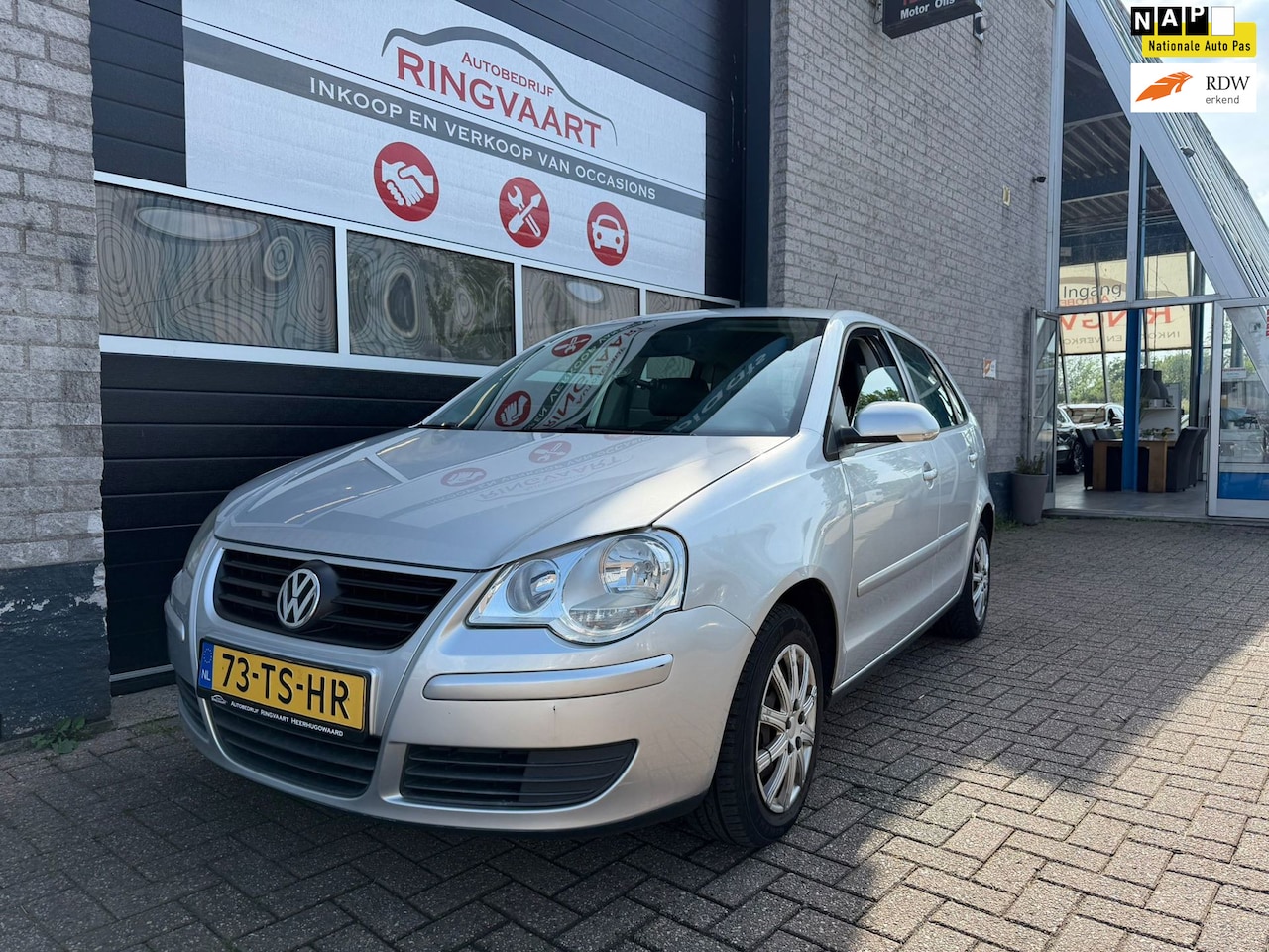 Volkswagen Polo - 1.4-16V Optive Met 1 Jaar APK - AutoWereld.nl