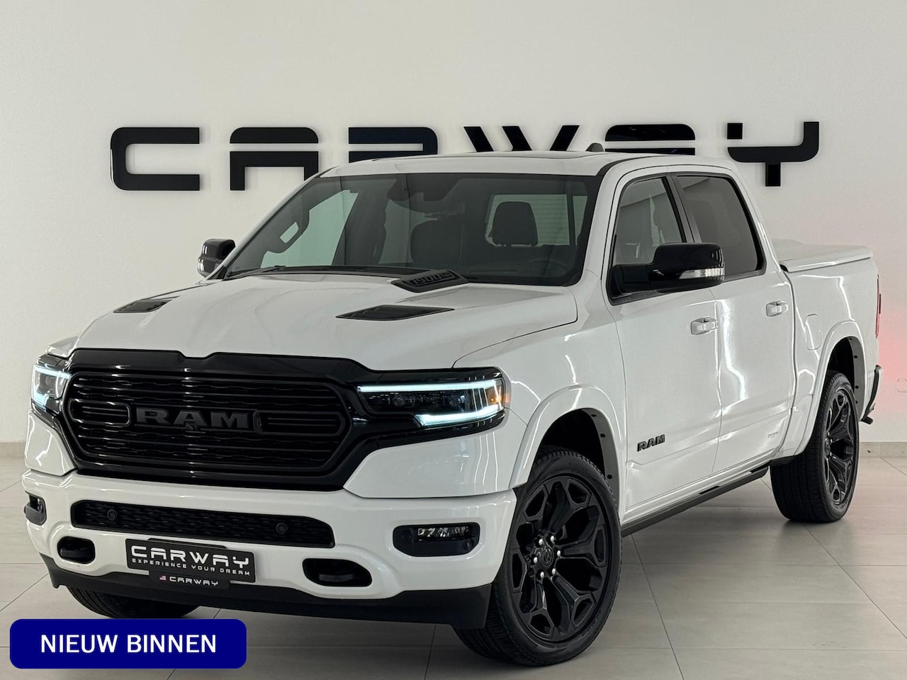Dodge Ram Pick Up - 1500 Limited Night 5.7 V8 LPG NL-Auto - AutoWereld.nl