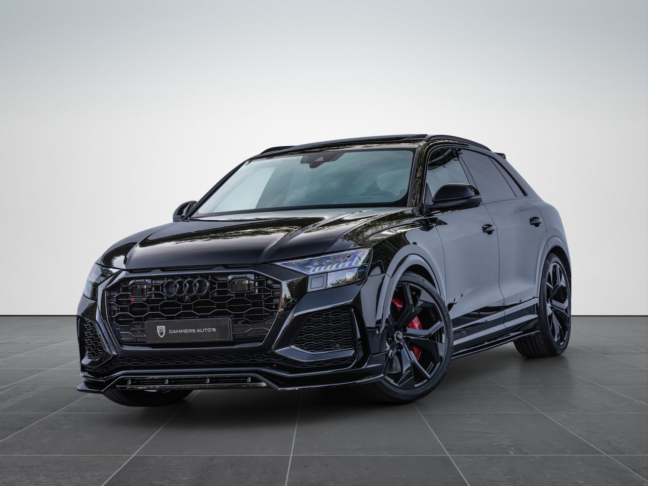 Audi RSQ8 - 4.0 TFSI 600pk Quattro Pano HuD Akrapovic Standkachel Trekhaak B&O 4-wielsturing - AutoWereld.nl