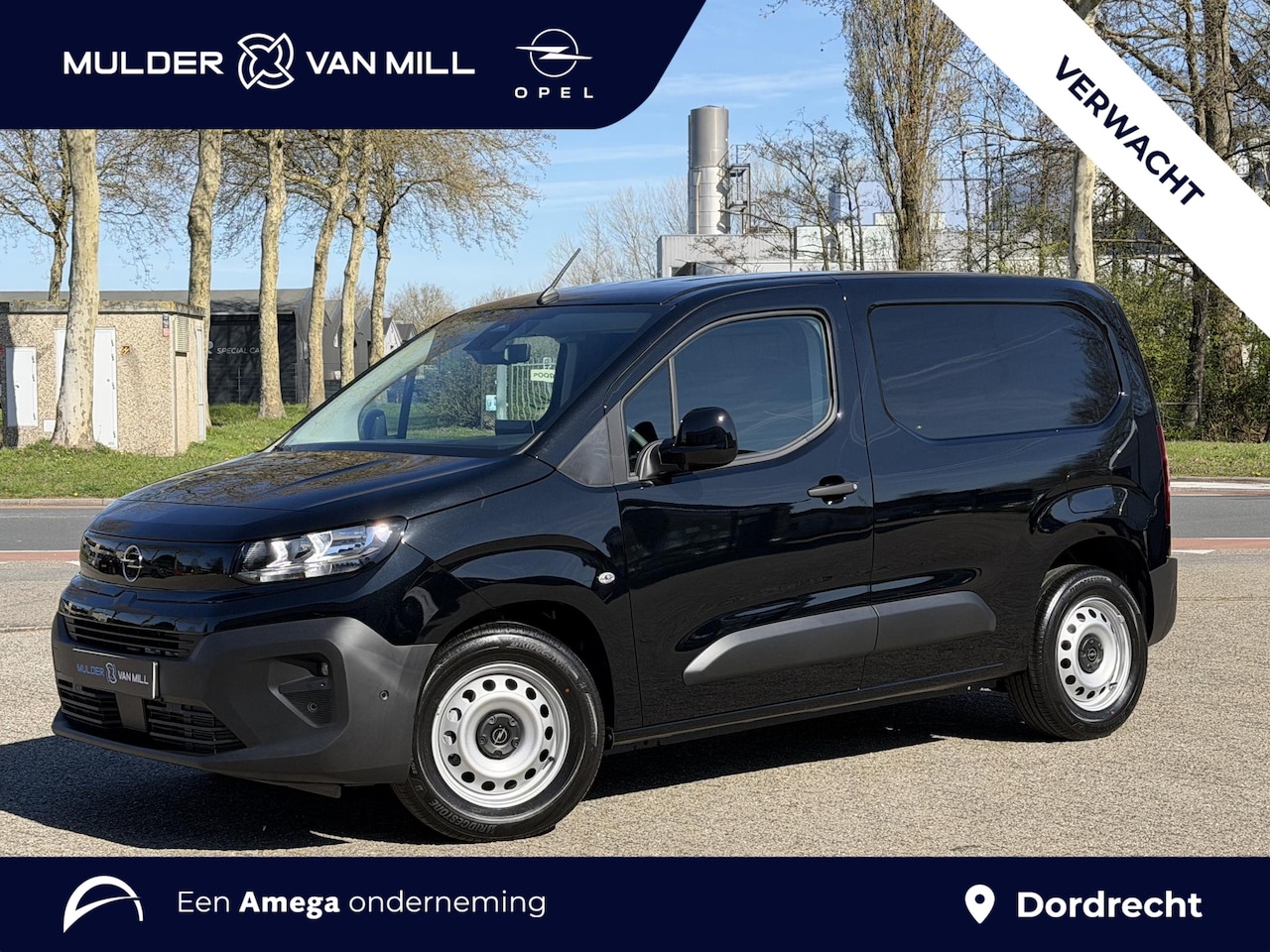 Opel Combo Electric - L1 50 kWh 136pk | 8 jaar garantie | 0% financial lease | 2-zits | Houten afwerking laadrui - AutoWereld.nl