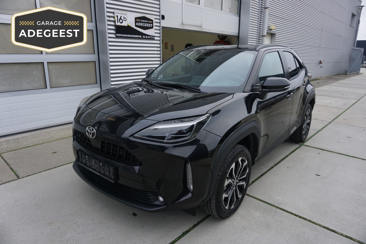 Toyota Yaris Cross - 1.5 Hybrid 130 Dynamic |Navi|Carplay|PDC V+A|Dodehoek|Stoel en stuurverw.|Camera| - AutoWereld.nl