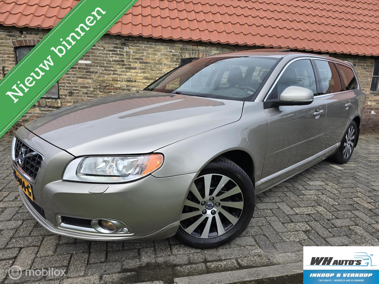 Volvo V70 - 3.0 T6 AWD Summum luxe uitvoering! - AutoWereld.nl