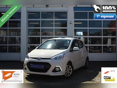 Hyundai i10 - 1.0i-12V i-Motion Premium *FIFA WORLD CUP EDITION* *COLOR 'SILKY BEIGE/VANILLA CREAM'* *LE