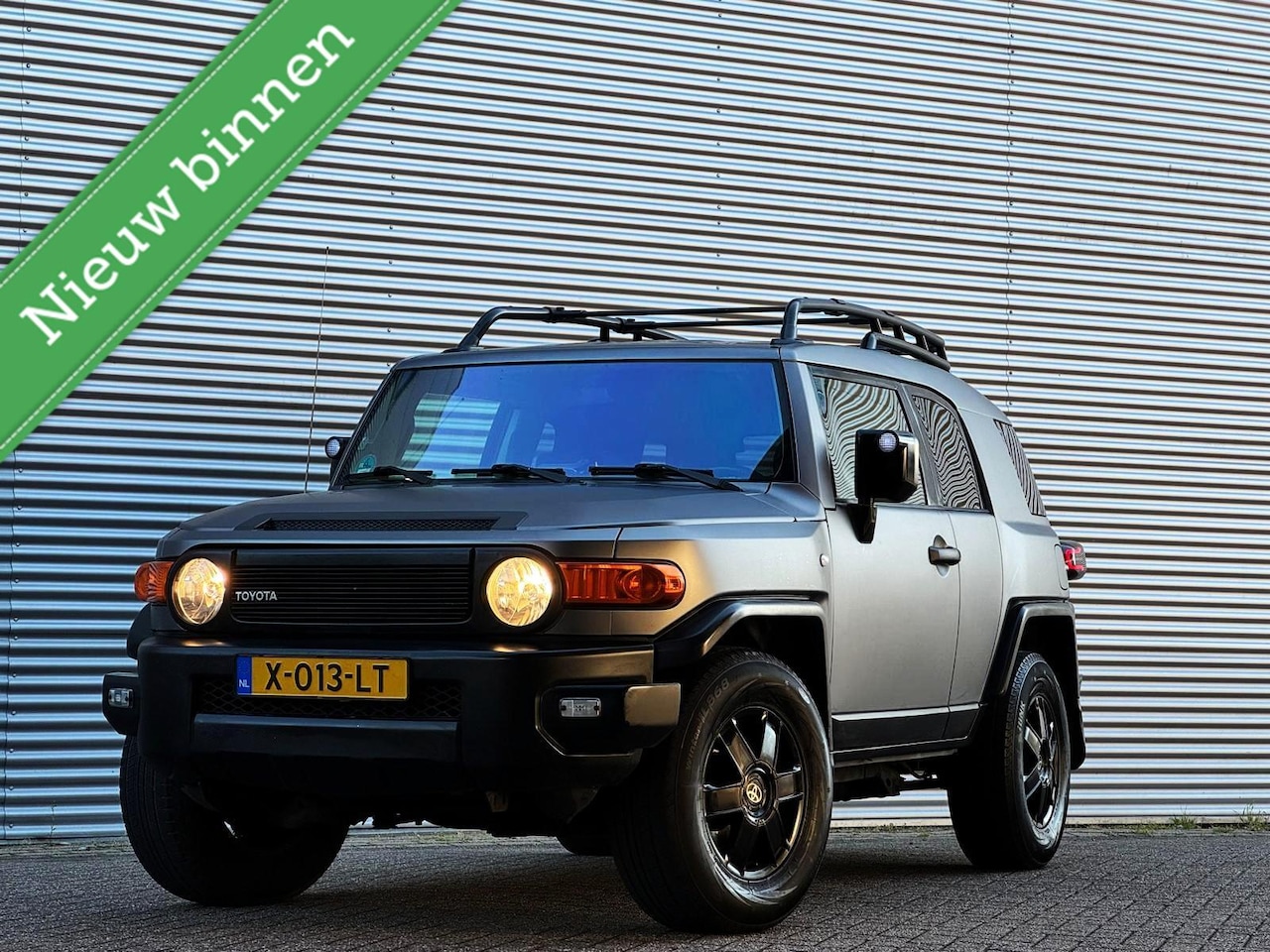 Toyota FJ Cruiser - 4x4 2007/ camera/ automaat - AutoWereld.nl