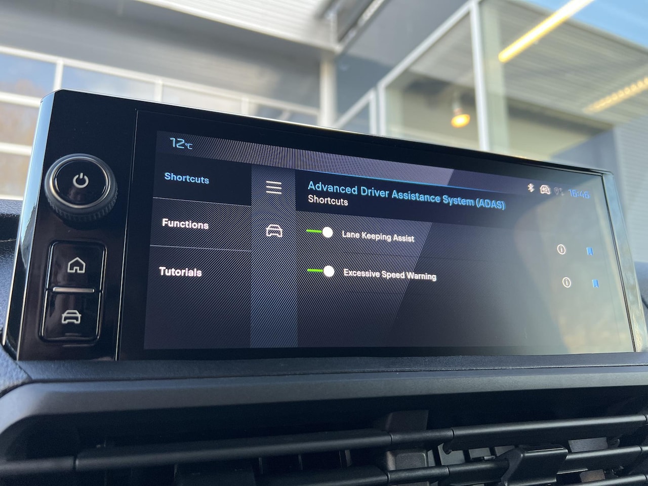 Opel Vivaro Electric - L3 75 kWh 136pk | 8 jaar garantie | STX SPORT | Lederen bekleding STX | STX Pakket | Daksp - AutoWereld.nl