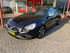 Volvo S60 - 1.6 T3 150PK R-Design XENON/Trekhaak/NAVI