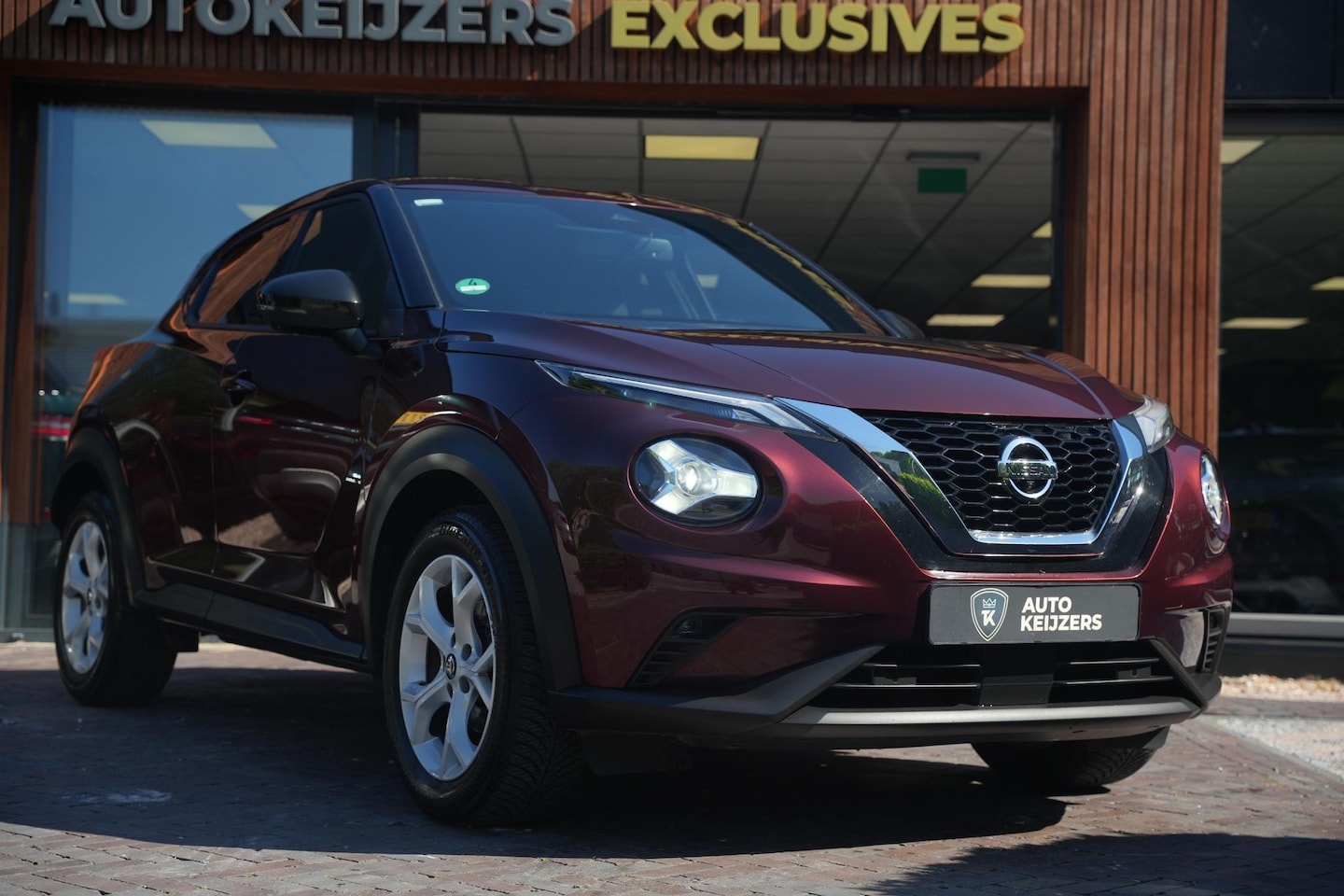 Nissan Juke - 1.0 DIG-T N-Connecta Automaat | Camera | CarPlay | Cruise | LED | Dealeronderhouden - AutoWereld.nl