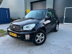 Toyota RAV4 - 2.0-16V VVT-i Luna 4x4