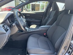Toyota C-HR - 1.8 Hybrid Active | Navigatie | Trekhaak | Achteruitrijcamera