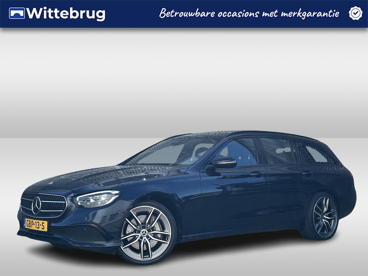 Mercedes-Benz E-klasse Estate - 300 e / Pano / Camera / Parkeersensoren V+A / Navigatie / App connect / Lichtmetaal 20 inc - AutoWereld.nl