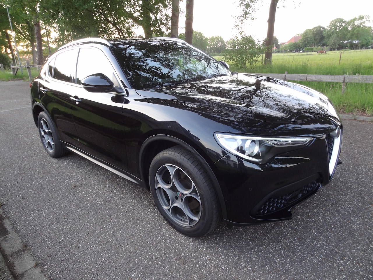 Alfa Romeo Stelvio - 2.0 T AWD Veloce Interieur 24802 km