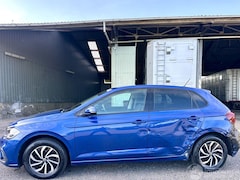 Volkswagen Polo - 1.0 TSI aut + f1 Life Bus 5drs - nap - nav - cam - front + line assist - beats audio + suf