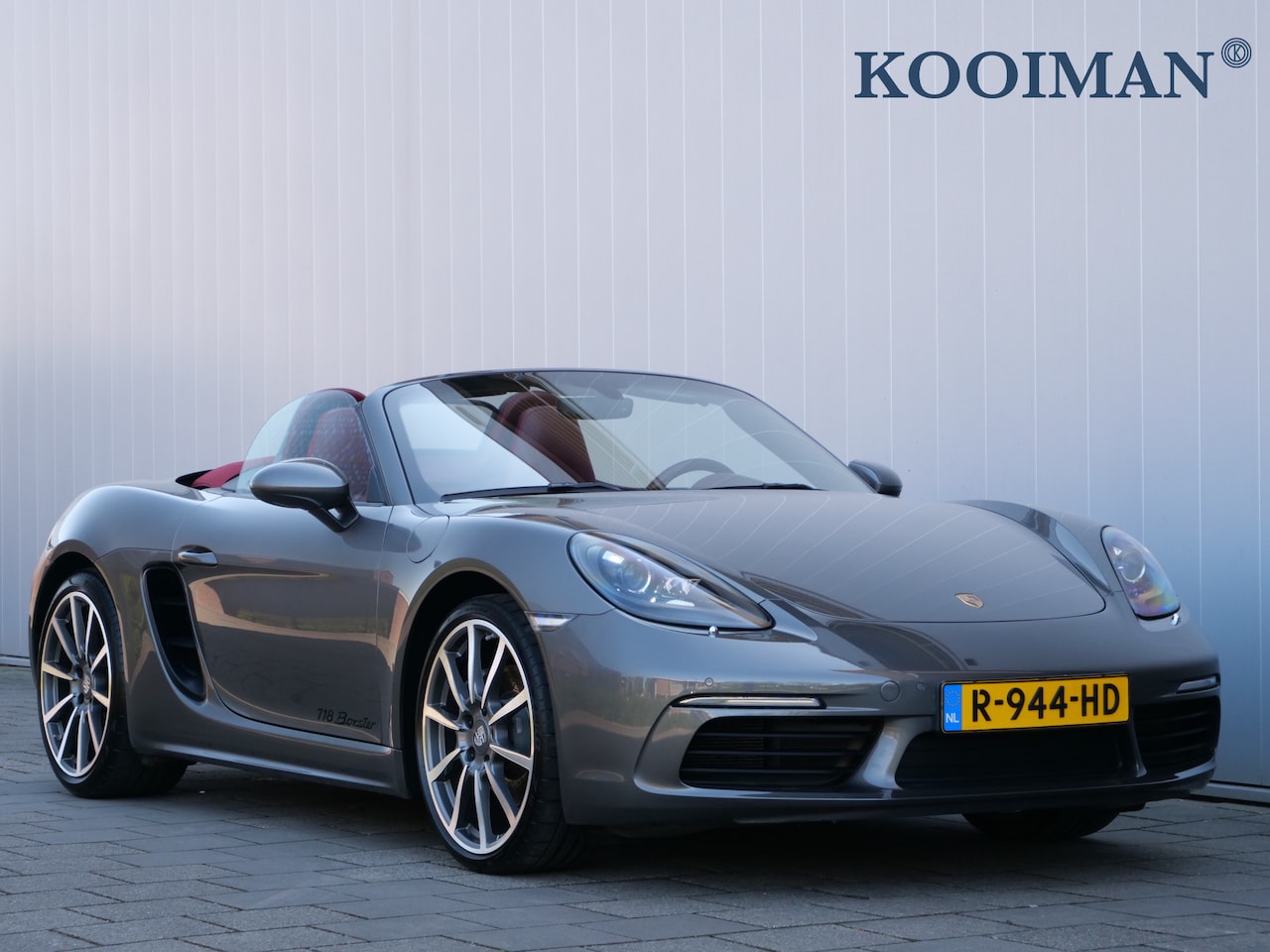 Porsche 718 Boxster - 2.0 300 Pk Automaat Navigatie / Leer / Stoelverwarming / 20 inch - AutoWereld.nl