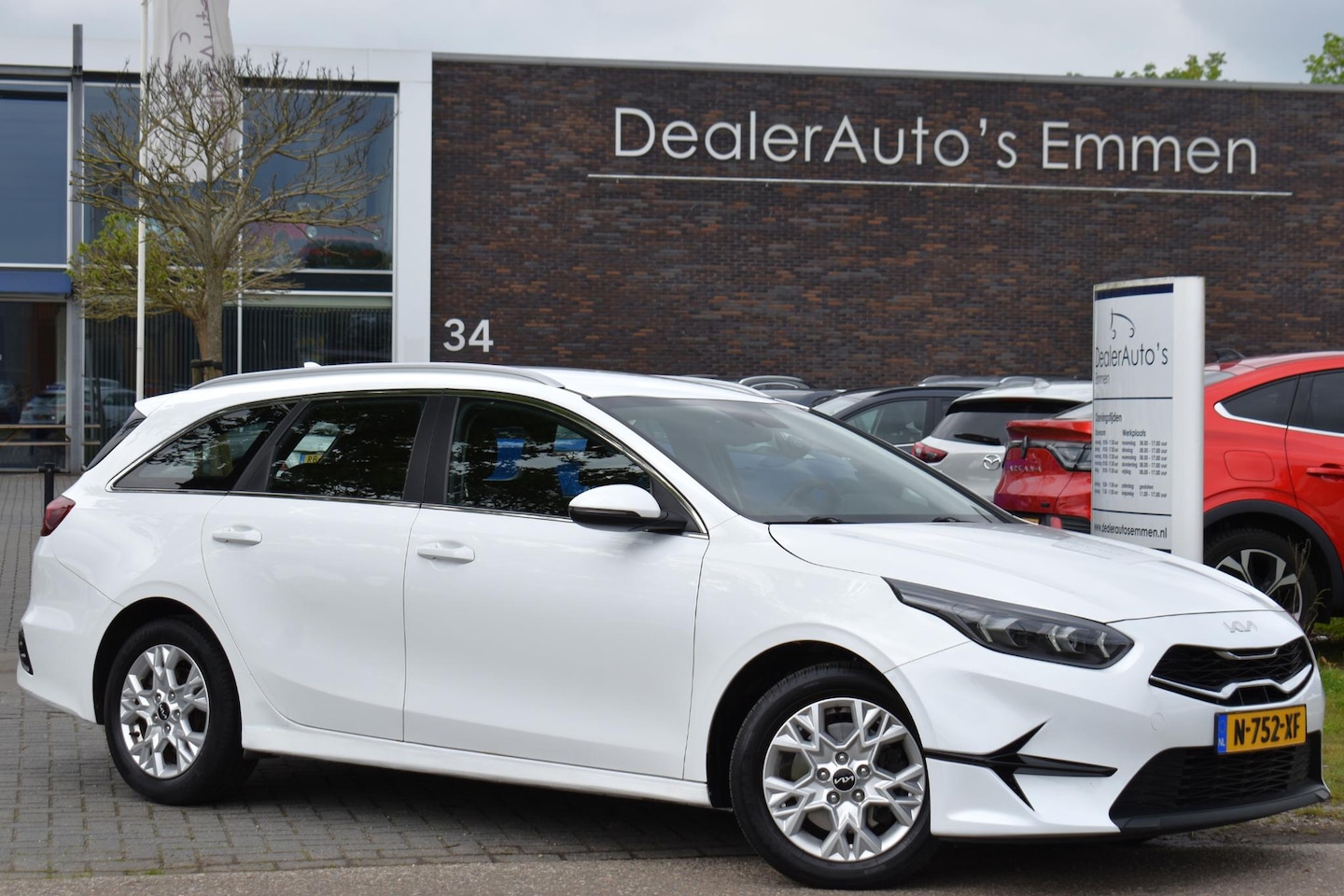 Kia Cee'd Sportswagon - Ceed 1.5 T-GDi 160PK ECC LMV NAVI CRUISE PDC - AutoWereld.nl