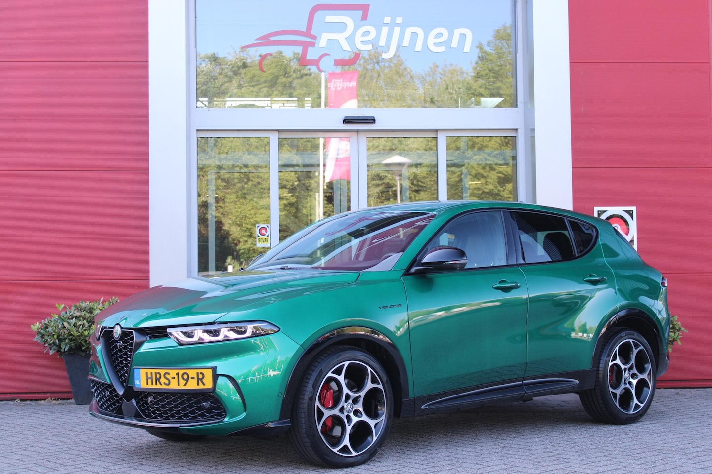 Alfa Romeo Tonale - 1.5T Hybrid 160PK VELOCE | PREMIUM PACK: LEDEREN BEKLEDING/GEVENTILEERDE VOORSTOELEN/4-VOU - AutoWereld.nl