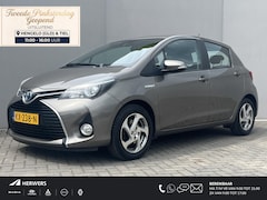 Toyota Yaris - 1.5 Hybrid Trend / Dealer Onderhouden / Cruise Control / Climate Control / Bluetooth / Nav