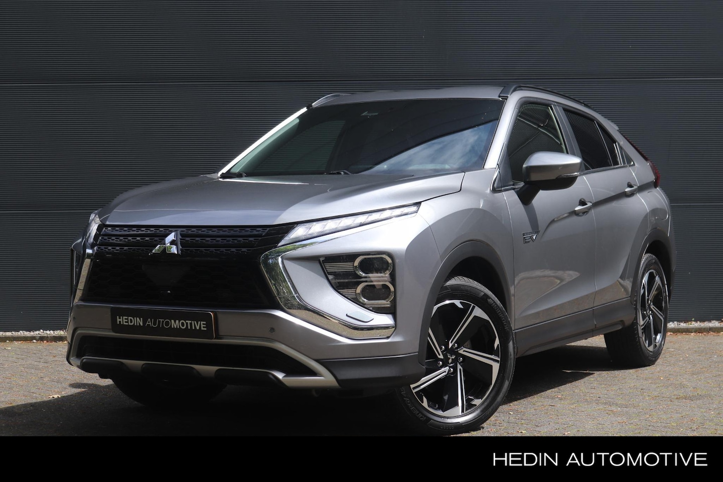 Mitsubishi Eclipse Cross - 2.4 PHEV Instyle | Trekhaak | 1500 KG Trekvermogen | Verwarmde Voorstoelen | Elektrisch ve - AutoWereld.nl