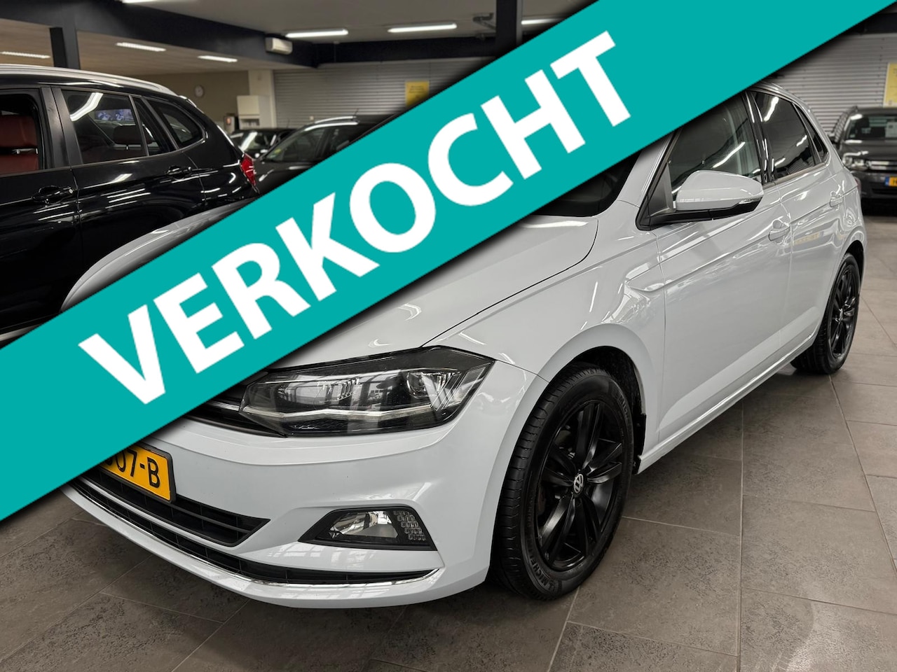 Volkswagen Polo - 1.0 TSI Highline pano led xenon clima CarPlay adaptive cruise controle elektrische pakket - AutoWereld.nl