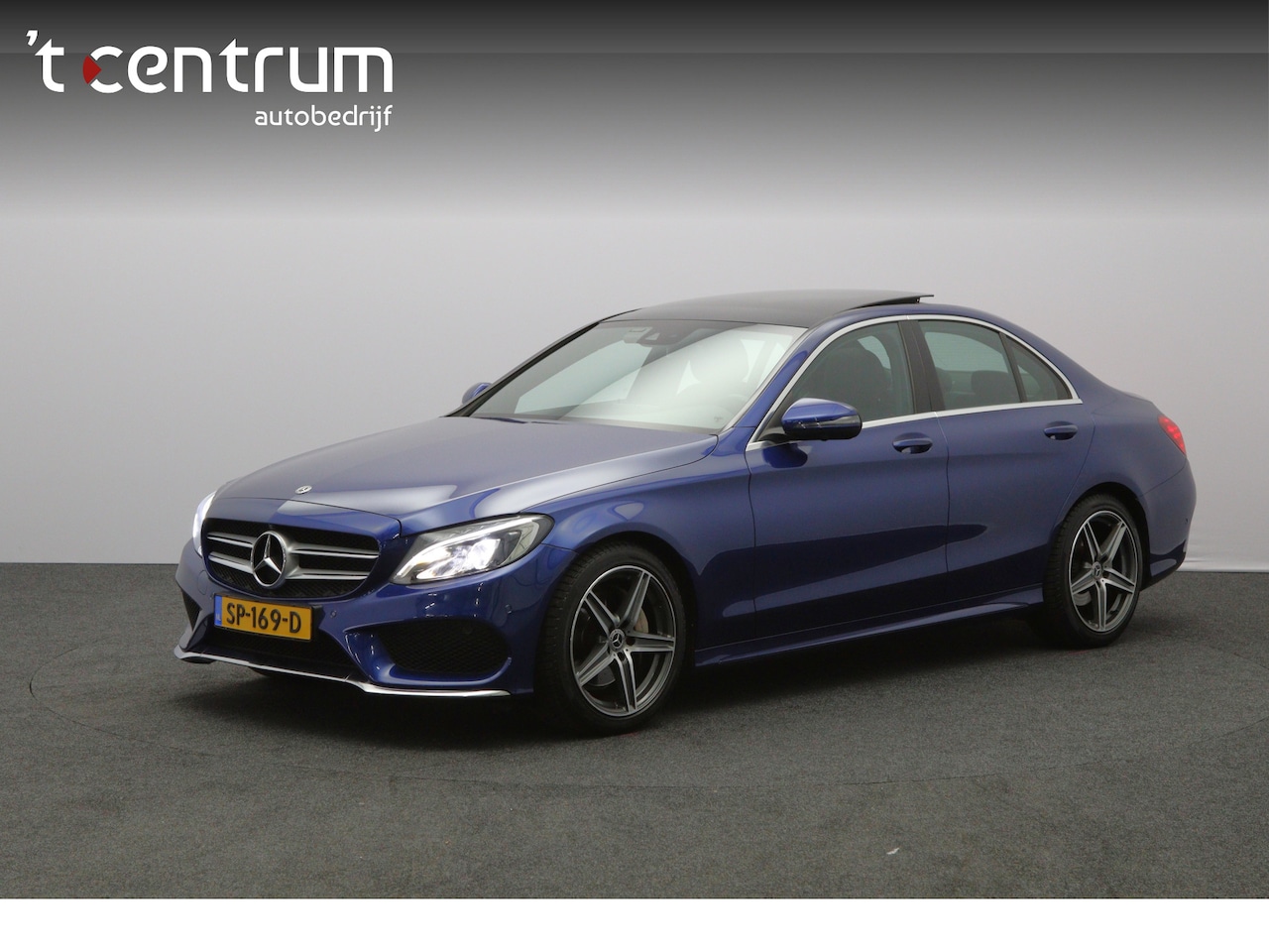 Mercedes-Benz C-klasse - 180 AMG-Line Sport Edition, Schuif-Kanteldak, Trekhaak, 360 Camera - AutoWereld.nl