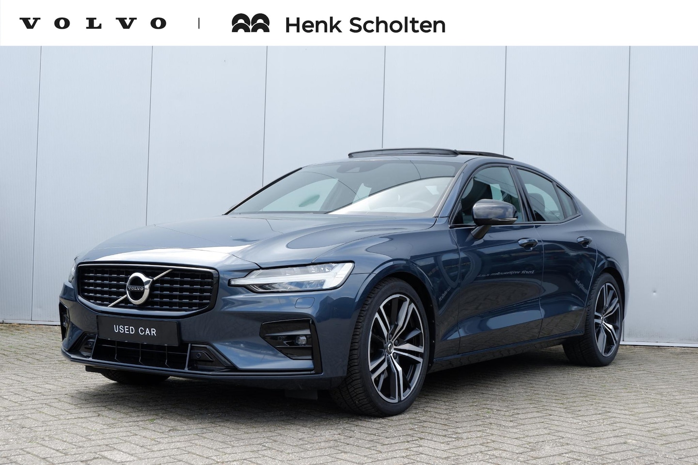 Volvo S60 - B3 R-Design | Panoramadak | Stoelverwarming | Adaptive Cruise Control | Parkeerverwarming - AutoWereld.nl