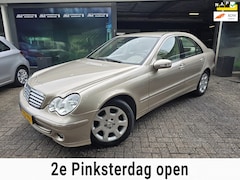 Mercedes-Benz C-klasse - 200 K. Elegance | AUTOMAAT | 2E EIGENAAR | YOUNGTIMER | 12 MND GARANTIE | NAVI | PDC | CRU