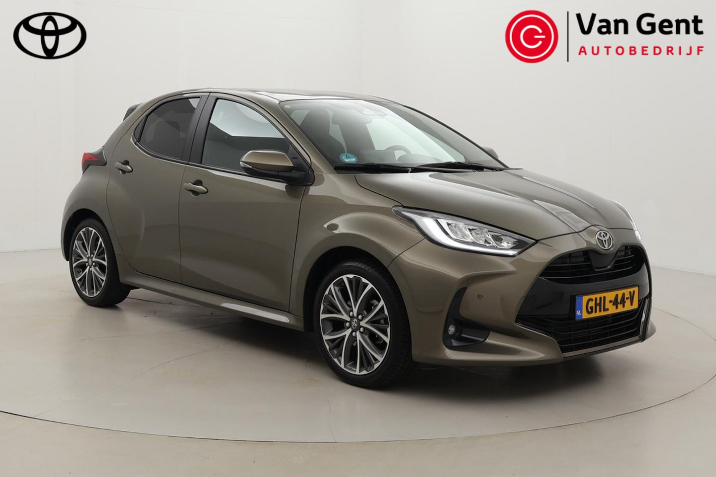 Toyota Yaris - 1.5 Hybrid 130 Executive | Dodehoek detectie | Stoel-/stuurverwarming | Apple Carplay / An - AutoWereld.nl