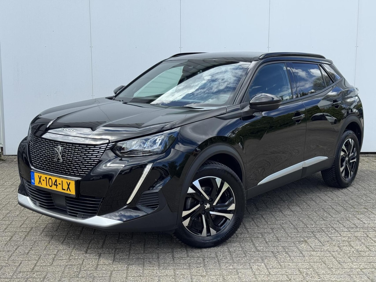 Peugeot 2008 - 1.2 PureTech Allure|3D cockpit|Trekhaak|Apple CarPlay|Android Auto - AutoWereld.nl