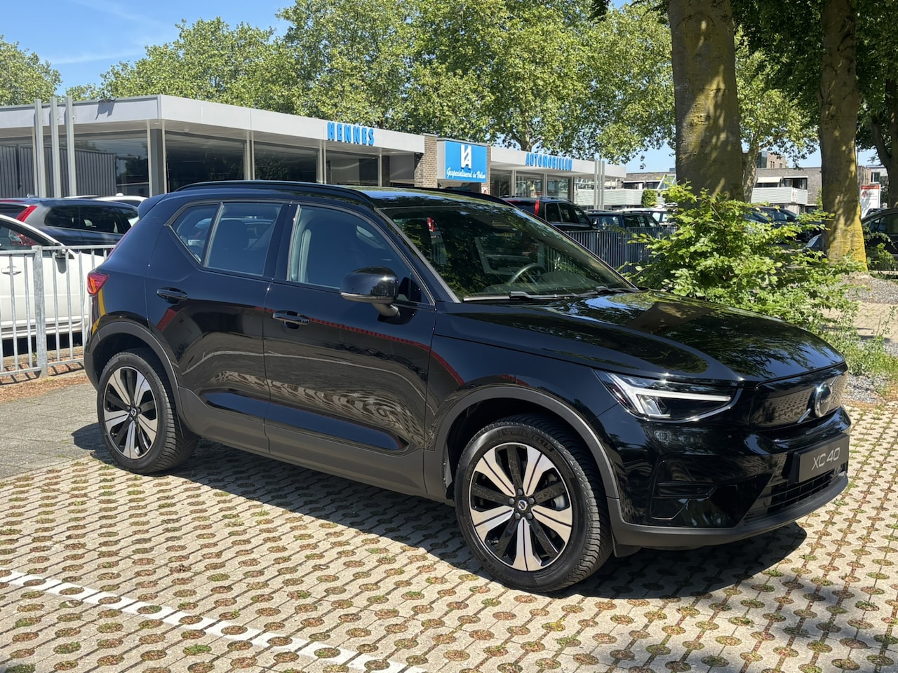 Volvo XC40 - Recharge Core 70 kWh Stoel+stuur verw & warmtepomp - AutoWereld.nl