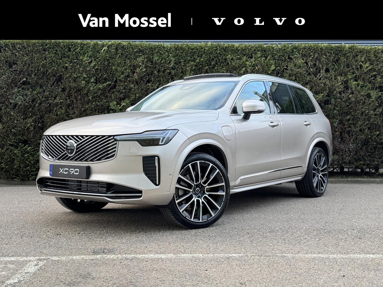 Volvo XC90 - T8 Plug-in hybrid AWD Ultra Bright Exec. Ed. | Luchtvering | B&W Audio | 360 Camera | Lede - AutoWereld.nl