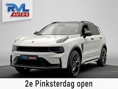 Lynk & Co 01 - 1.5 More | Leder| Pano | Stoel+Stuurwielverwarming | Keyless